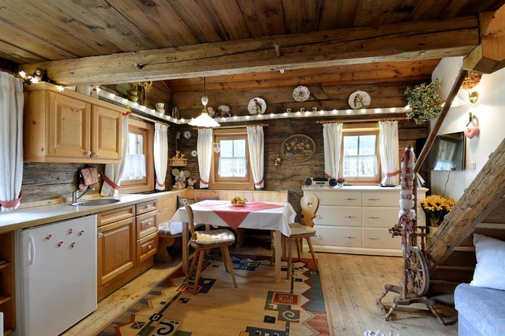 Apartment Landhaus Muehlau In Tirol แอร์พเฟนดอร์ฟ ภายนอก รูปภาพ